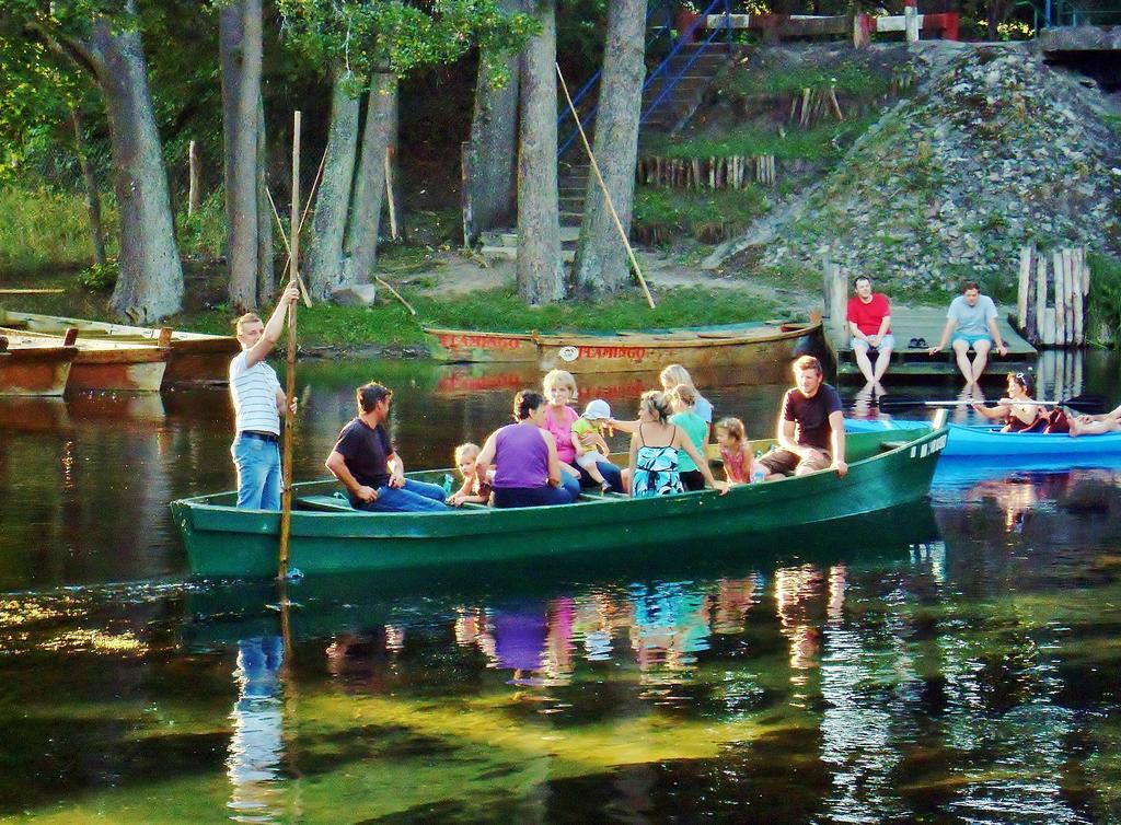 Frühstückspension Cyklada, Sniadania, Jezioro,przystan,tawerna -200m, Park Linowy-400m, Centrum,aquapark-900m Mikołajki